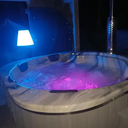 Kocka Na Poschodi Apartmán *