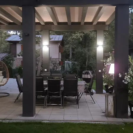 Kocka Na Poschodi * Sastin-Straze