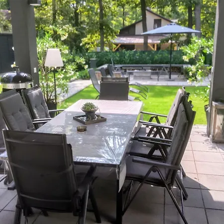 Apartment Kocka Na Poschodi