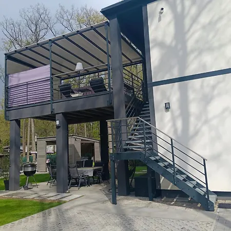 Kocka Na Poschodi Sastin-Straze