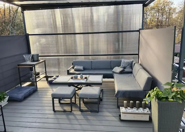 Kocka Na Poschodí Sastin-Straze