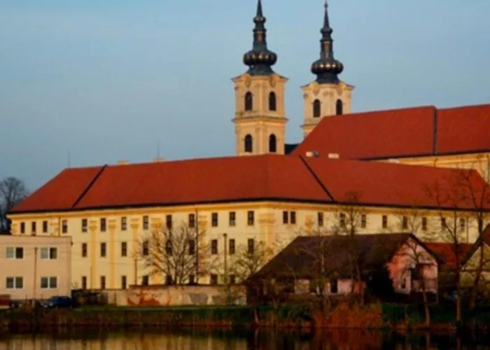 Kocka Na Poschodí Apartmán Sastin-Straze