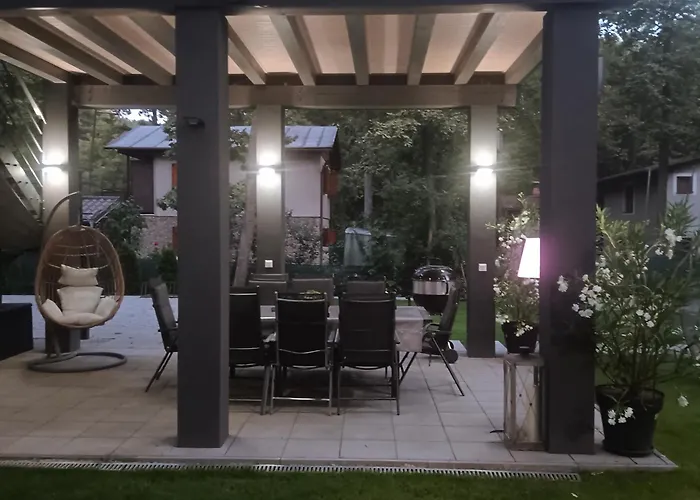 Kocka Na Poschodí * Sastin-Straze