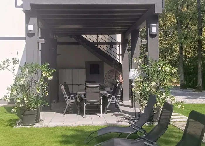 Apartmán Kocka Na Poschodí Sastin-Straze